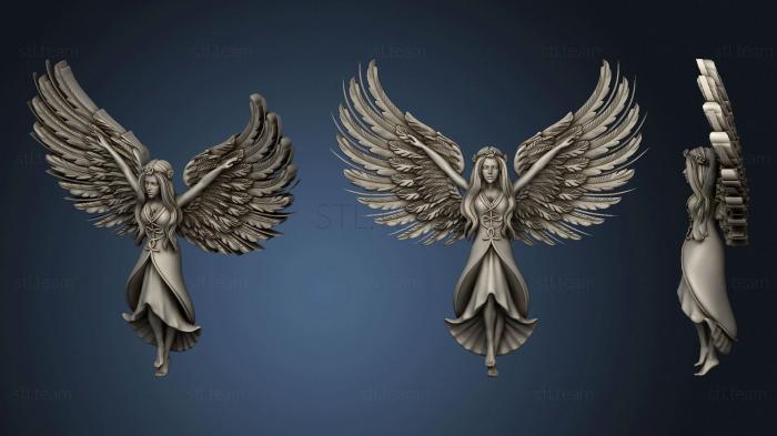 Ангел  с распахнутыми крыльями